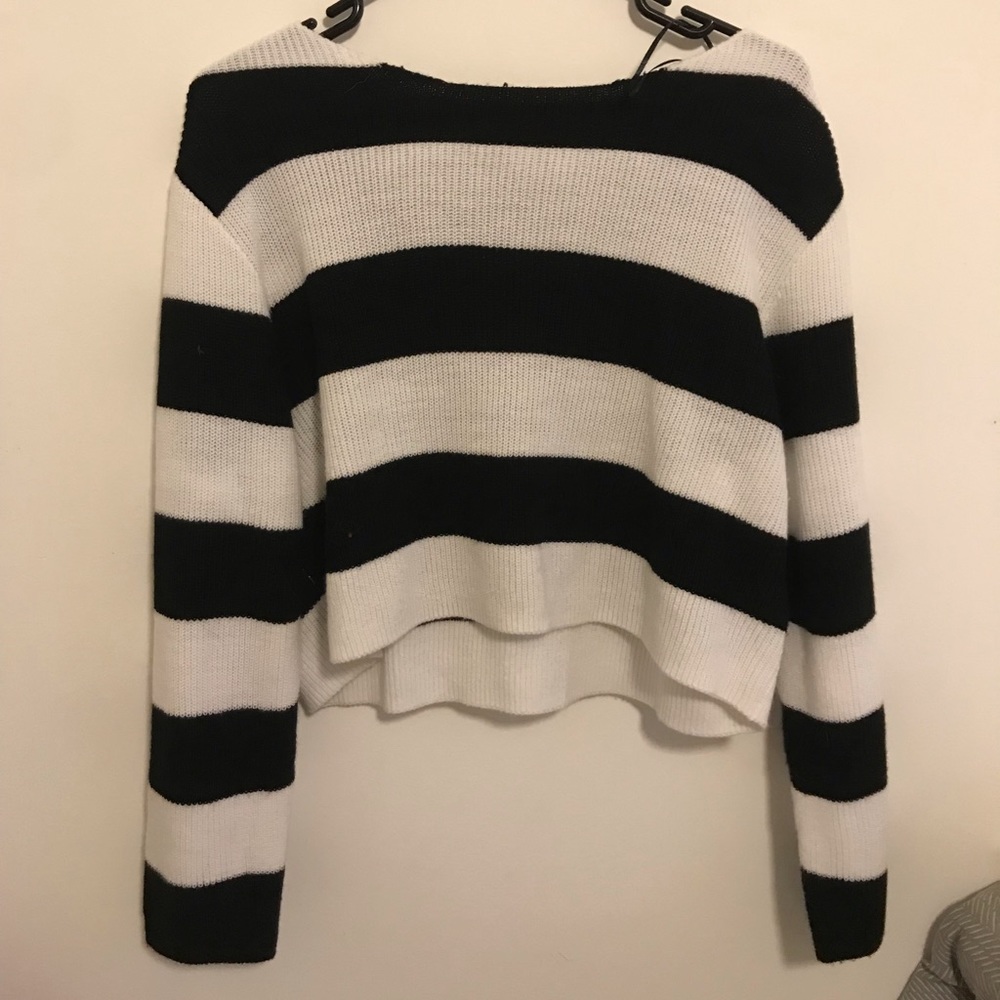 H&M Cropped Sweater